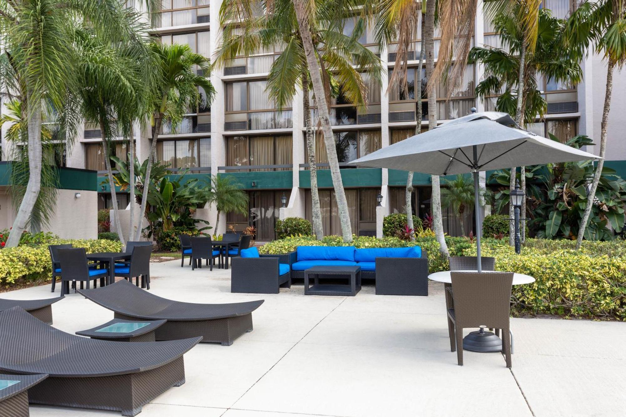 88 Palms Hotel & Event Center West Palm Beach Exterior photo