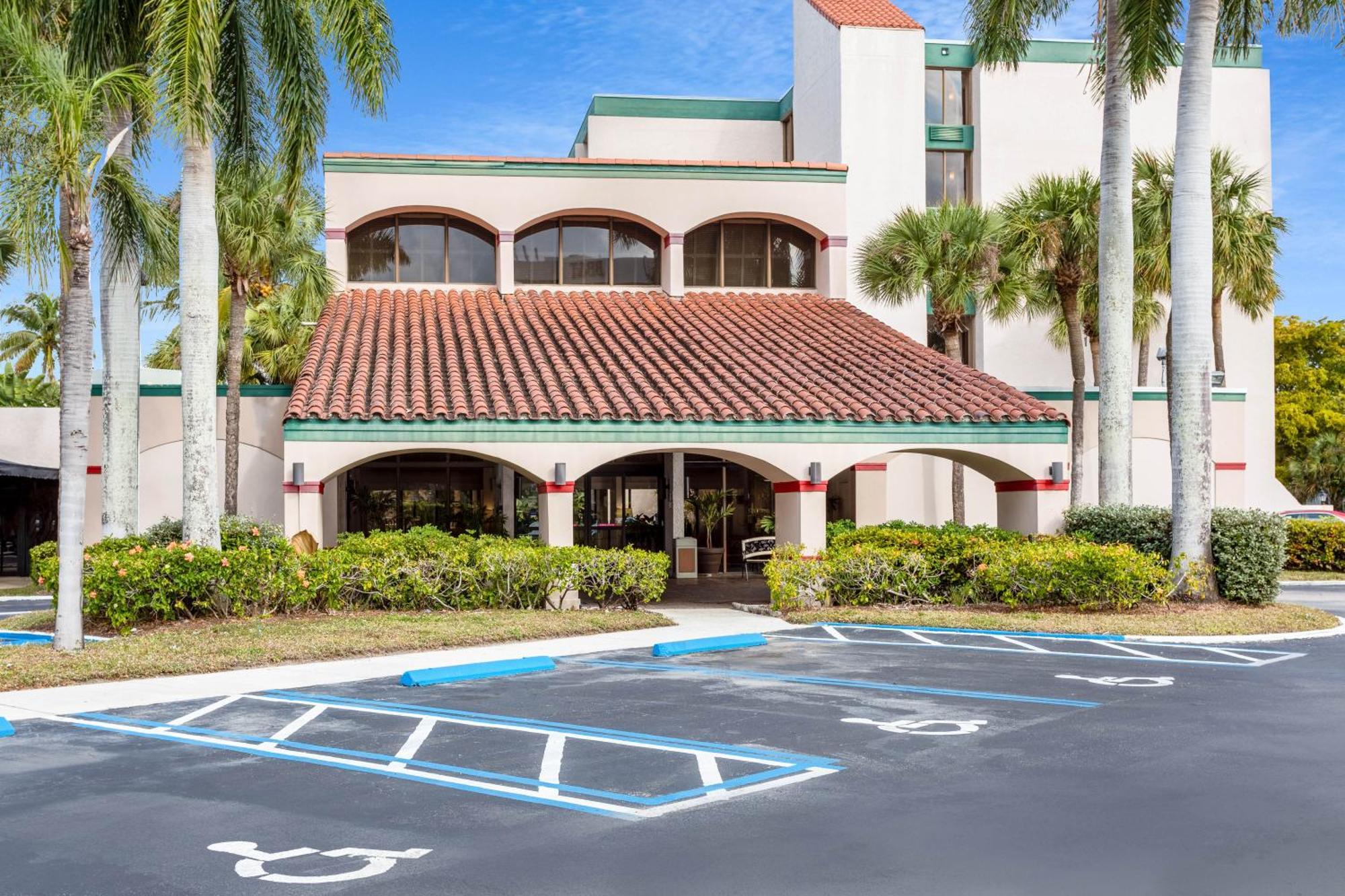 88 Palms Hotel & Event Center West Palm Beach Exterior photo