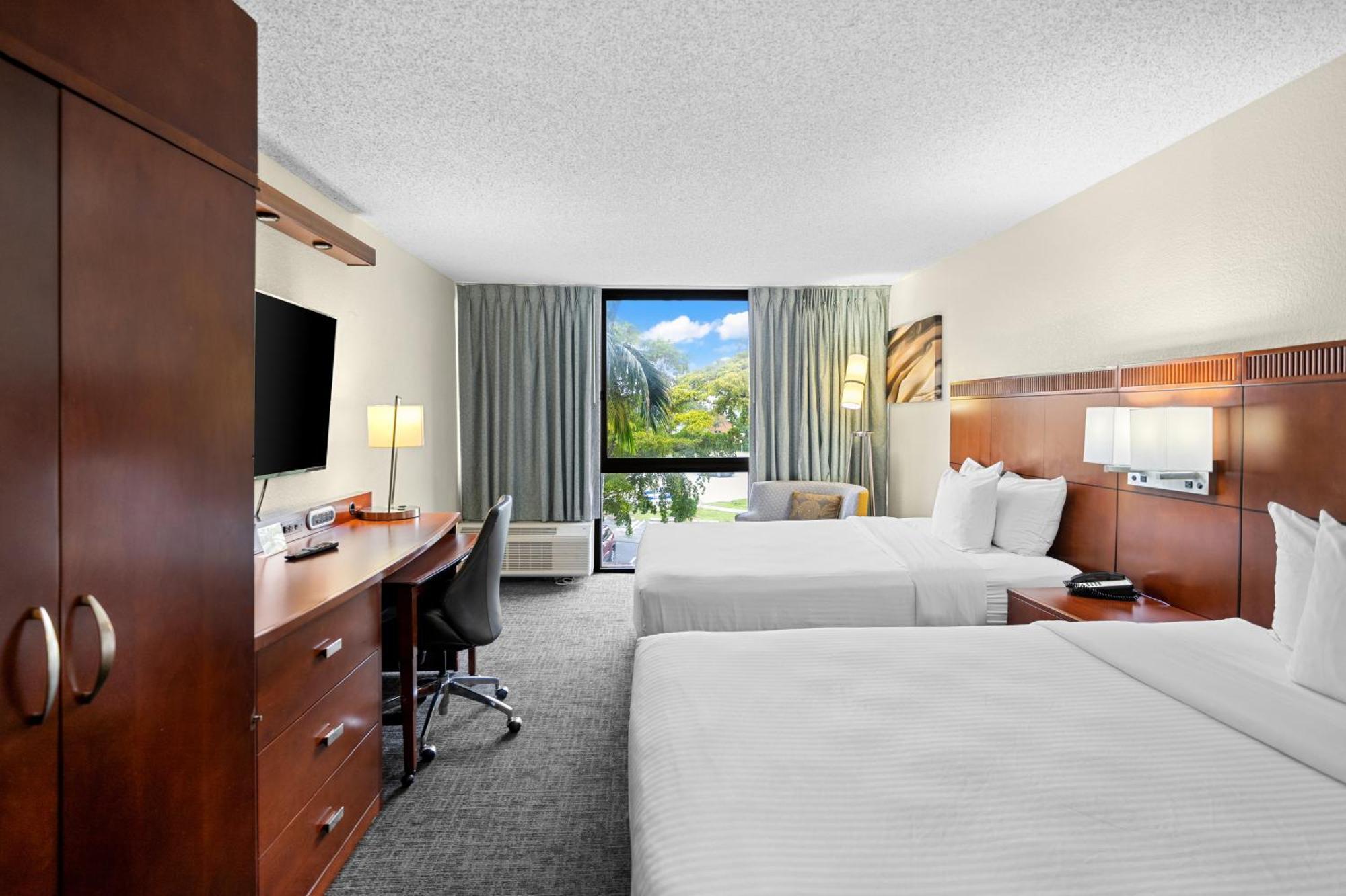 88 Palms Hotel & Event Center West Palm Beach Exterior photo